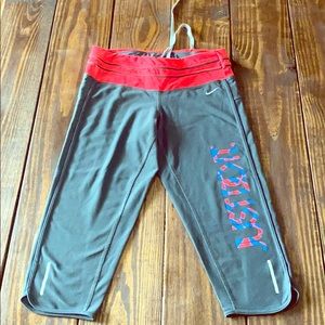 Cute Capri Nike Running/Workout Pants!